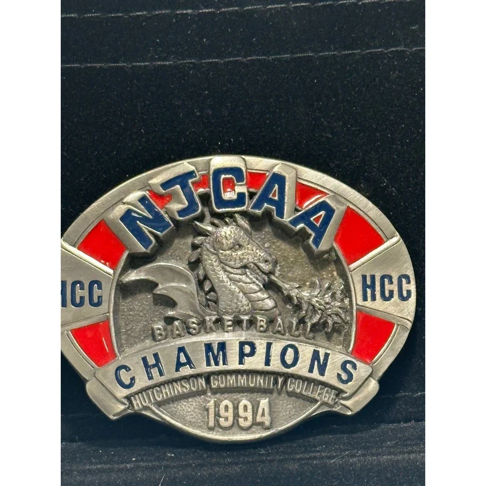 1994 Hutchinson CC Blue Dragons NJCAA Basketball Champions Buckle 158/1000